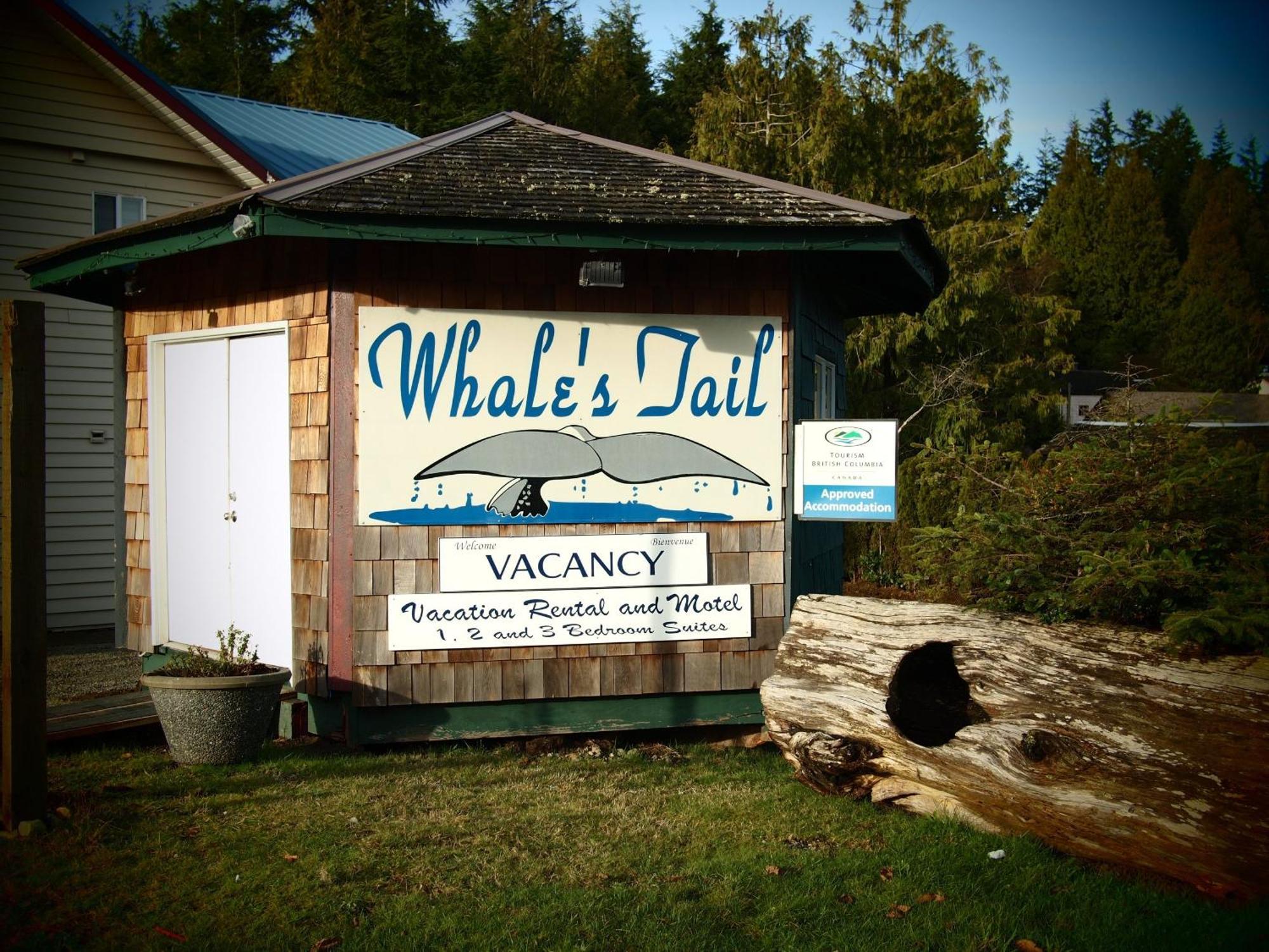 Whale'S Tail Guest Suites Ucluelet Exterior photo